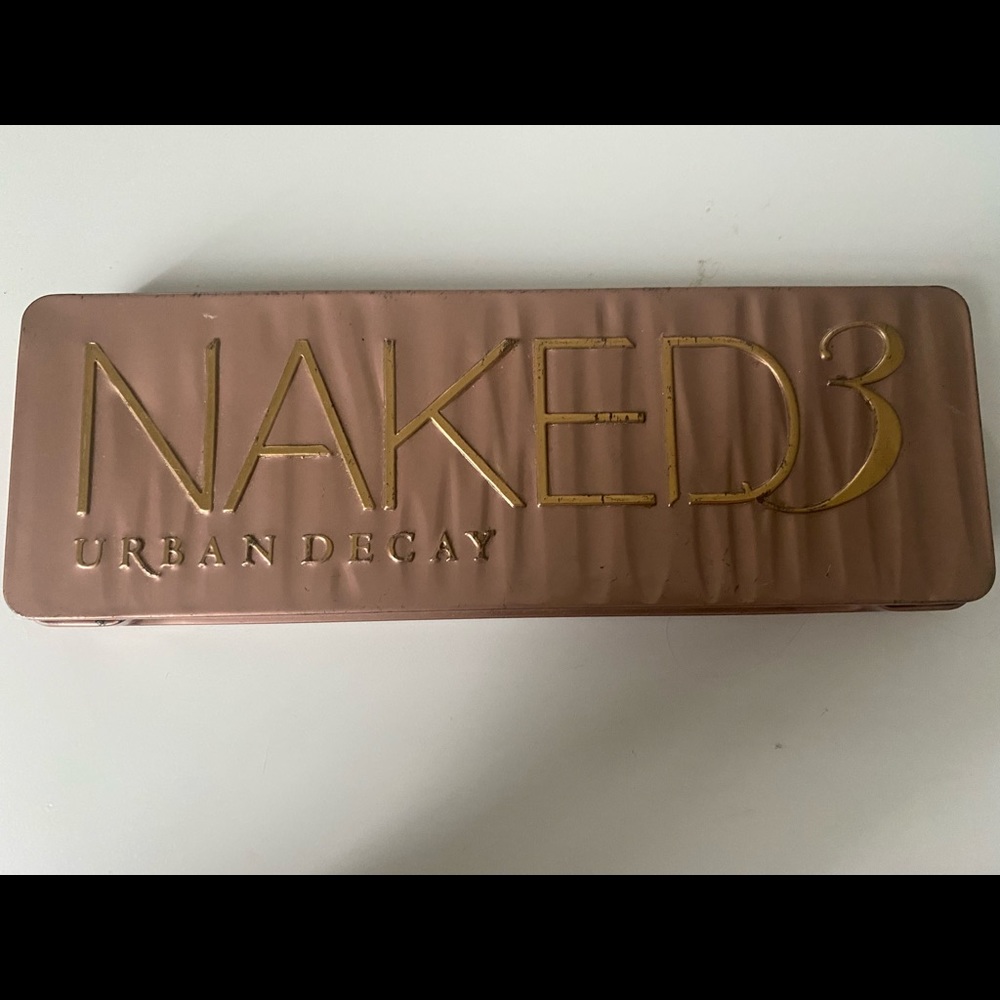 Naked 3 eyeshadow pallet